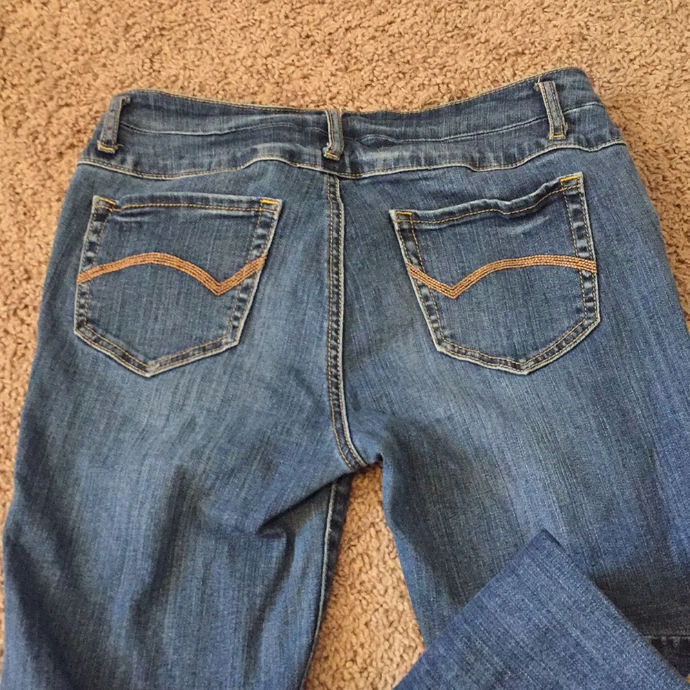 Jeans - Picture 3 of 4